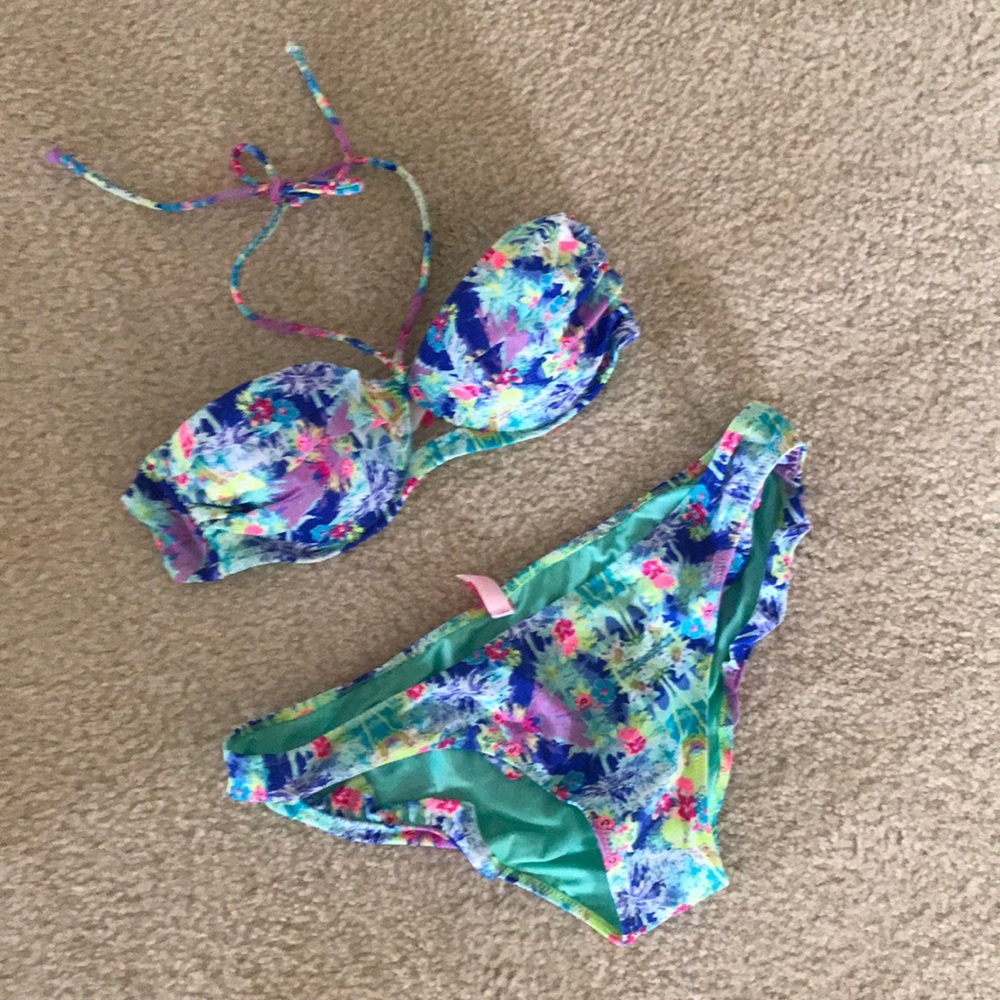 New Tropical Bright VS BiKini
